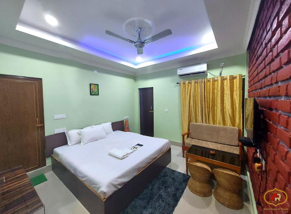 Hotel Aayes And Resort Shanti Niketan Exterior photo